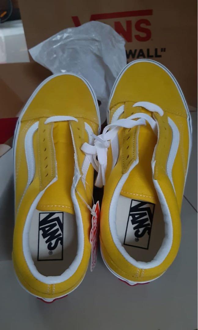 VANS OLD SKOOL NEW (ORIGINAL STORE) sz 38 UNISEX