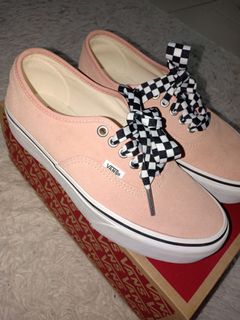 (Category: ) located in . Submitted by preloved_by_dibs (Listing ID 1075607361, Image 1). Description: .