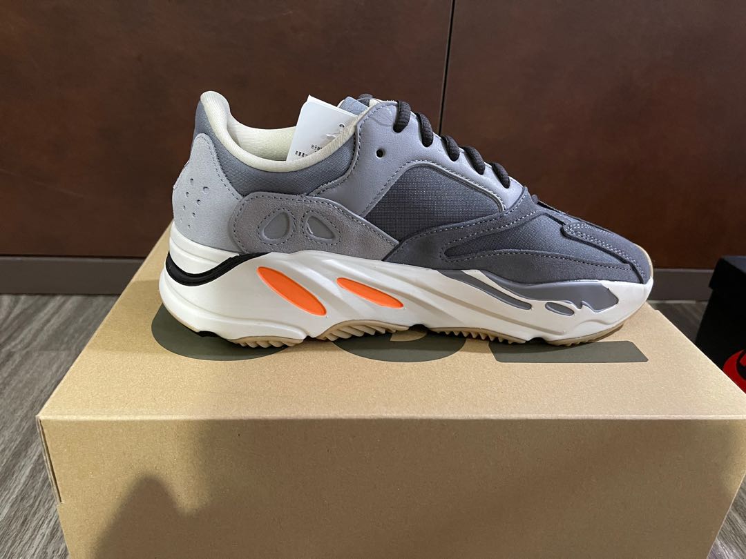 Yeezy 380 magnet raffle top