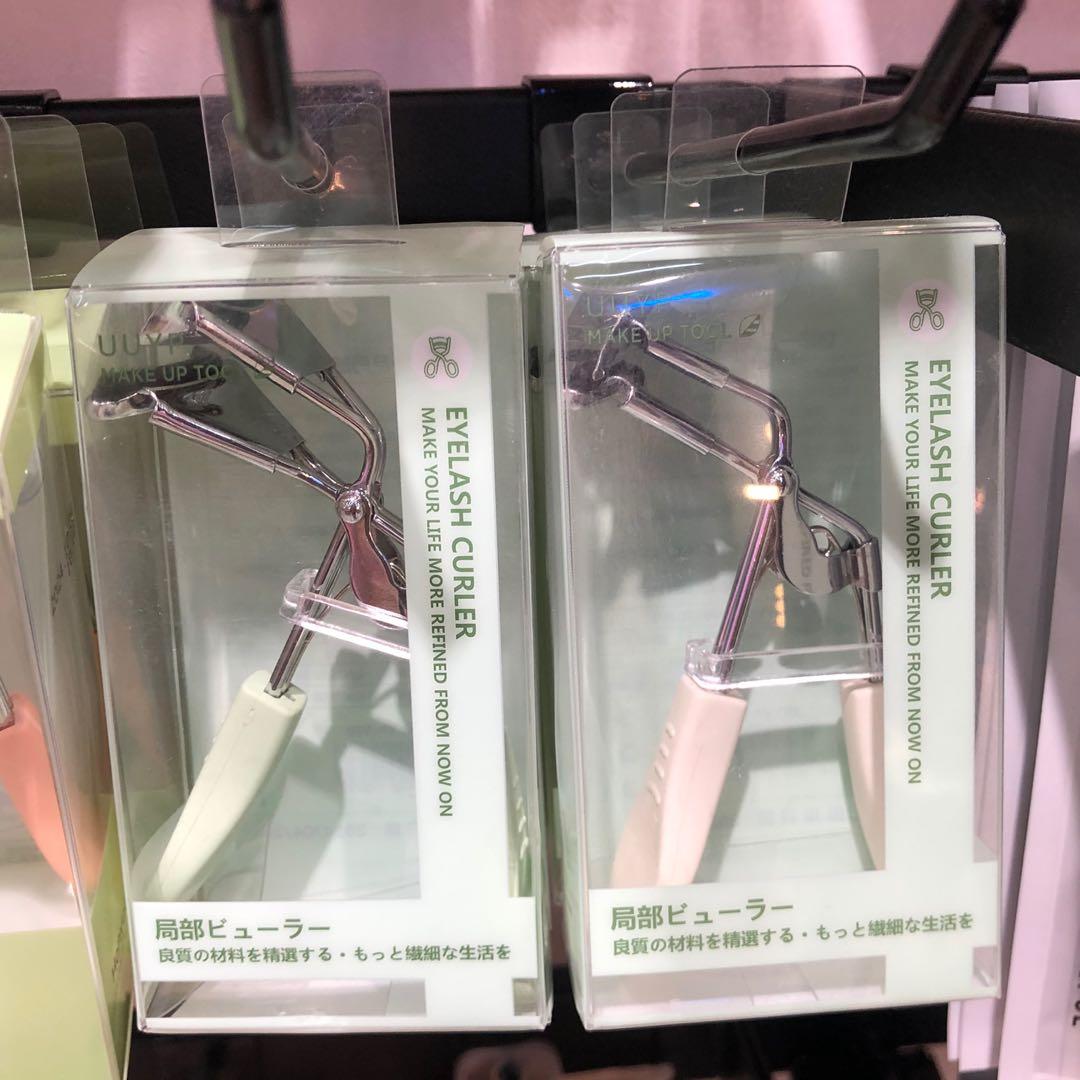 YP-570 eye curler (Category: Makeup) located in Paranaque City. Submitted by gladkingphilippines (Listing ID 1075512857, Image 1). Description: .