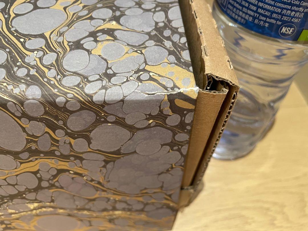 49*31*14cm matchesfashion box 紙盒 紙箱, 傢俬＆家居, 其他 Carousell