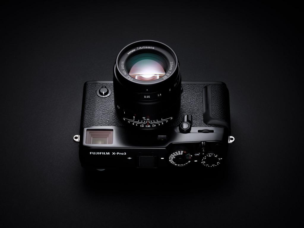 7artisans 35mm f/0.95 *bnew (Category: Lens & Kits) located in Mandaluyong City. Submitted by cbawag (Listing ID 1075813755, Image 3). Description: 7artisans 35mm f/0.95 *bnew *bokehmonster fuji x mount - 10,990 php(sale price) condition : BNEW trading: .I accept trade to lower body or Lens ---Please Read--- * No Reservation. * What you read and what you see is what you get. Contact Person: CLENTH /CAMERA FOR LESS Contact INFO:09985956874 Meet-Up