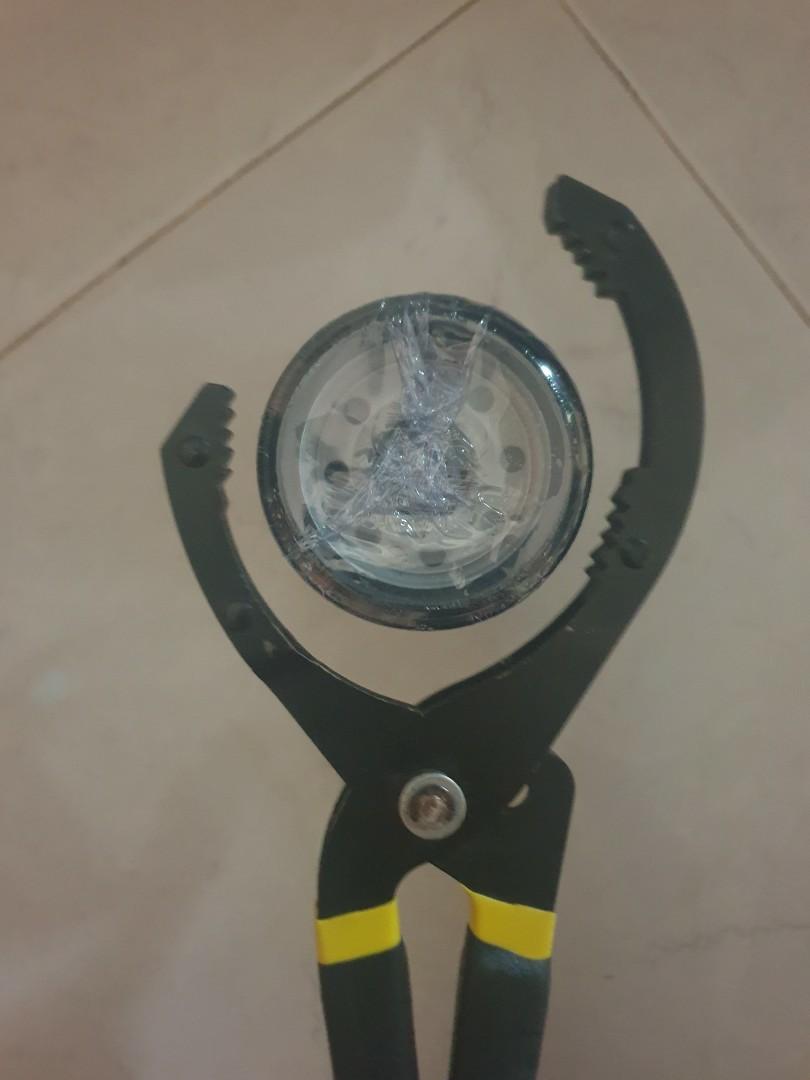 Adjustable oil filter clamp, Car Accessories, Accessories on Carousell