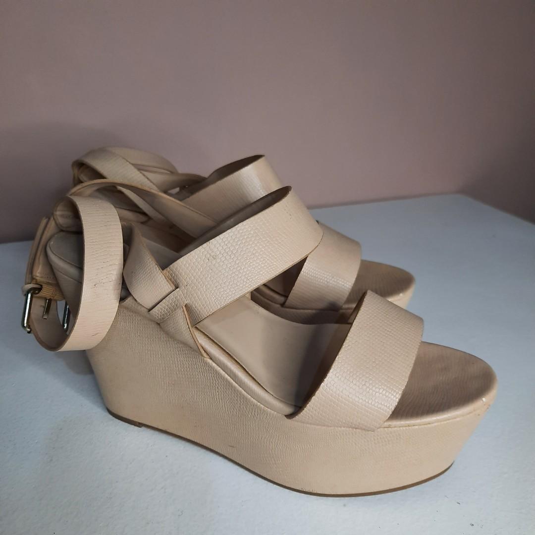 aldo nude wedge