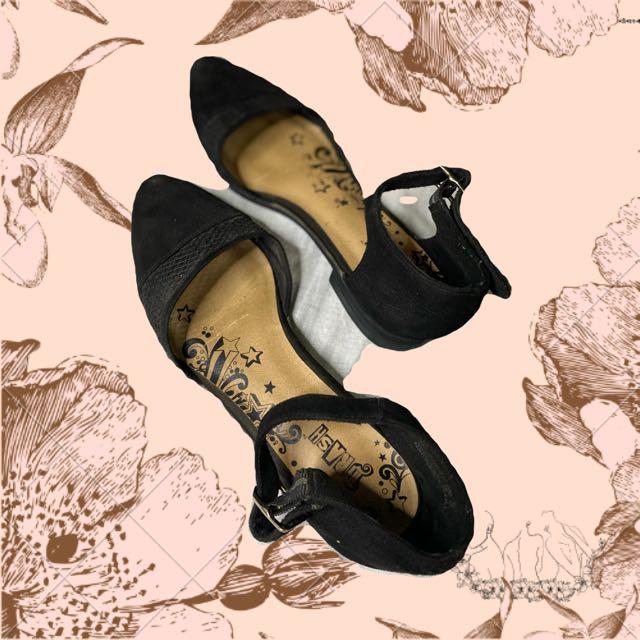 Brash black wedges discount