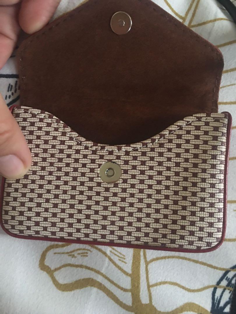Card holder (Category: Wallets & Card holders) located in Bacoor. Submitted by katykit (Listing ID 1075773335, Image 3). Description: .