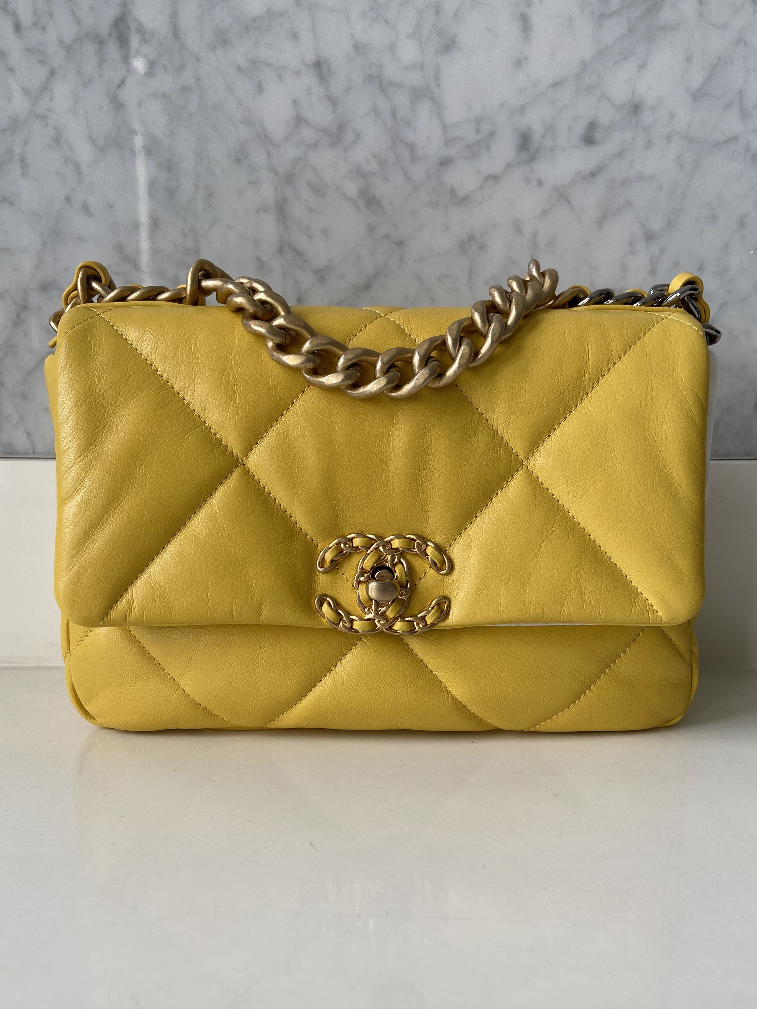Chanel 19 small yellow BNIB