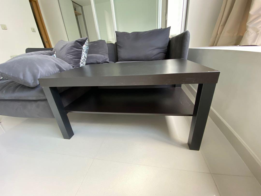 Coffee table (Category: Tables & Sets) located in Singapore. Submitted by cl123 (Listing ID 1075688339, Image 3). Description: Coffee table, good condition Not for the fussy Coffee table: 90cm by 55cm, by 46cm Collection from One Shenton on Monday 29/3/2021 in the morning 10am. .