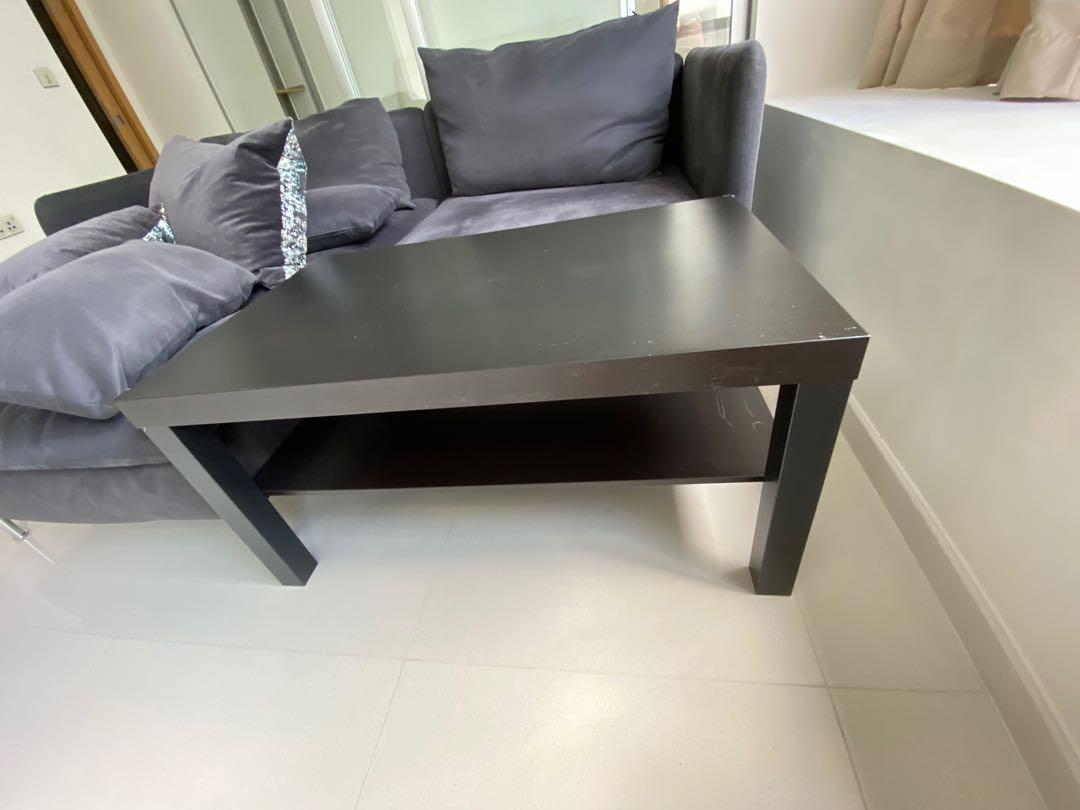 Coffee table (Category: Tables & Sets) located in Singapore. Submitted by cl123 (Listing ID 1075688339, Image 2). Description: Coffee table, good condition Not for the fussy Coffee table: 90cm by 55cm, by 46cm Collection from One Shenton on Monday 29/3/2021 in the morning 10am. .