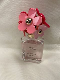 （分類：）位於 。 由 dollietam 提交（商品編號 1075721049，圖片 1）。簡介： 。