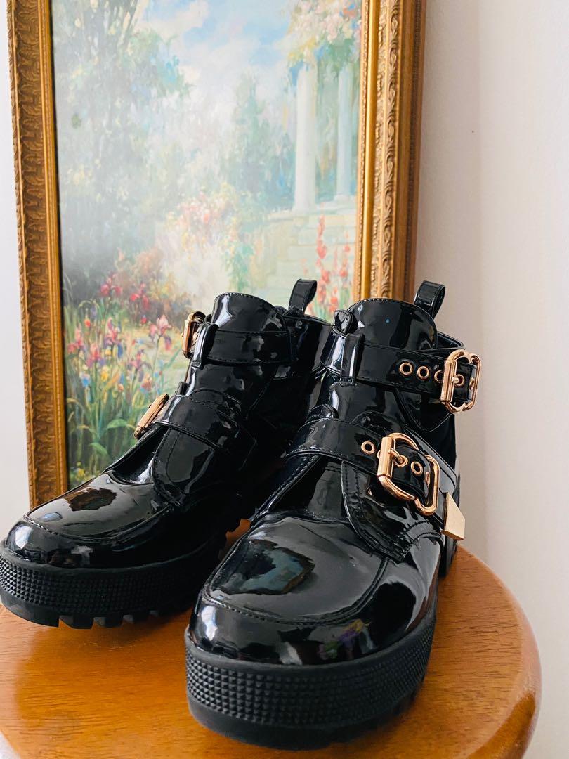 Dollskill Patent Gloss buckle boots 