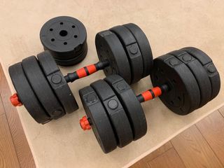 （分類：）位於 。 由 zegnaangelo 提交（商品編號 1075829761，圖片 1）。簡介： 。