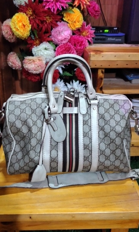 Gucci bag speedy 35 size cherryline signature, Luxury, Bags & Wallets on  Carousell