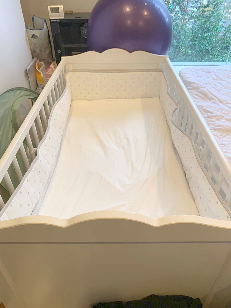 Hensvik ikea baby cot with skirting and cot bumper, Babies & Kids, Cots