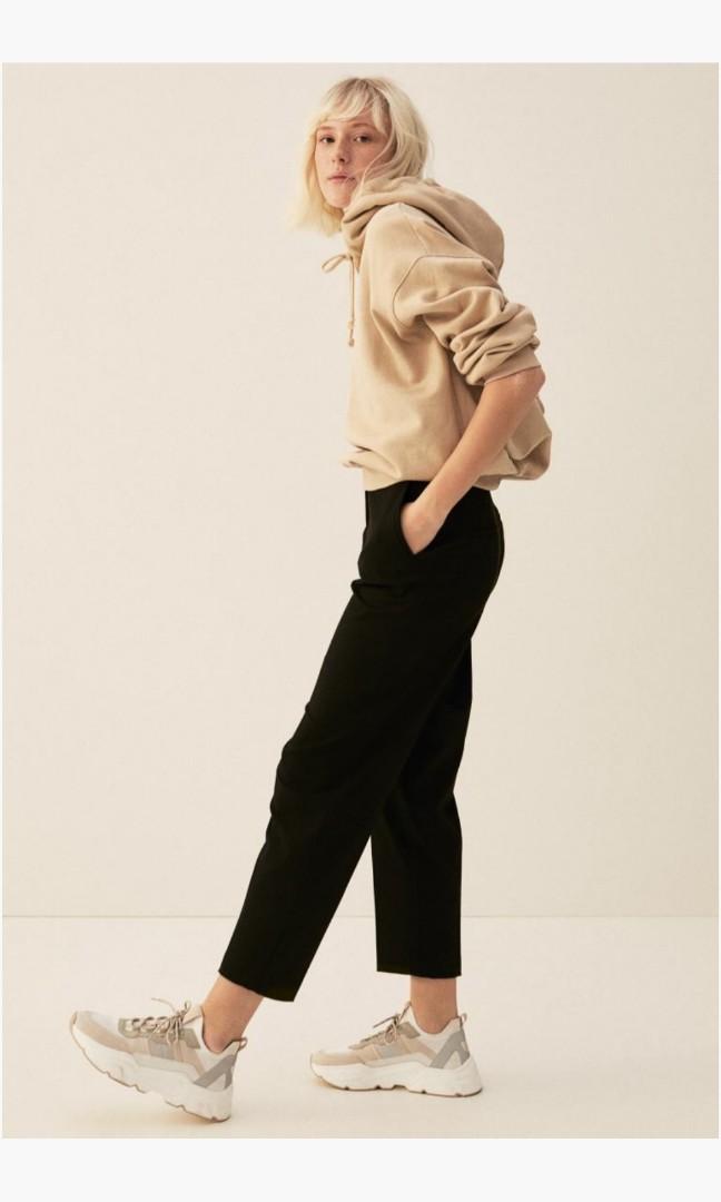H m Cigarette Trousers Slacks Angkle Length in Black Women s