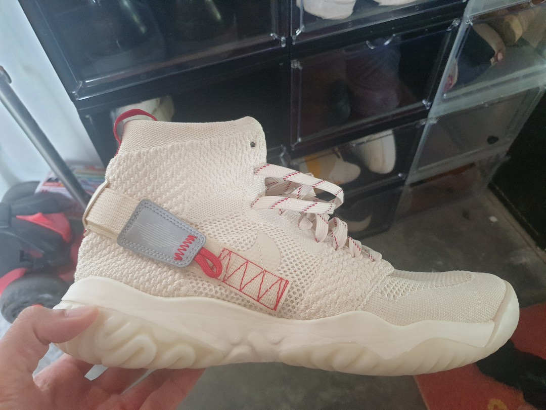 jordan apex react bio beige