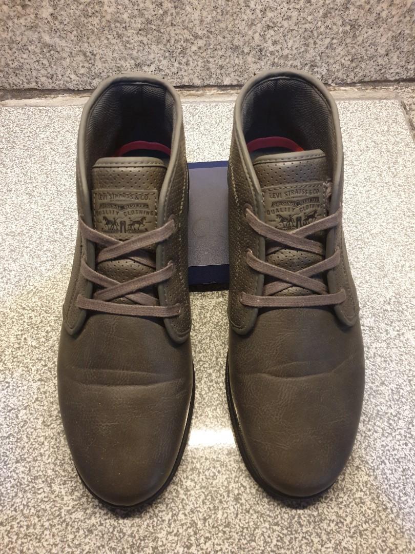 Levi's Comfort Shoes, Men's Fashion, Footwear, Casual Shoes on Carousell