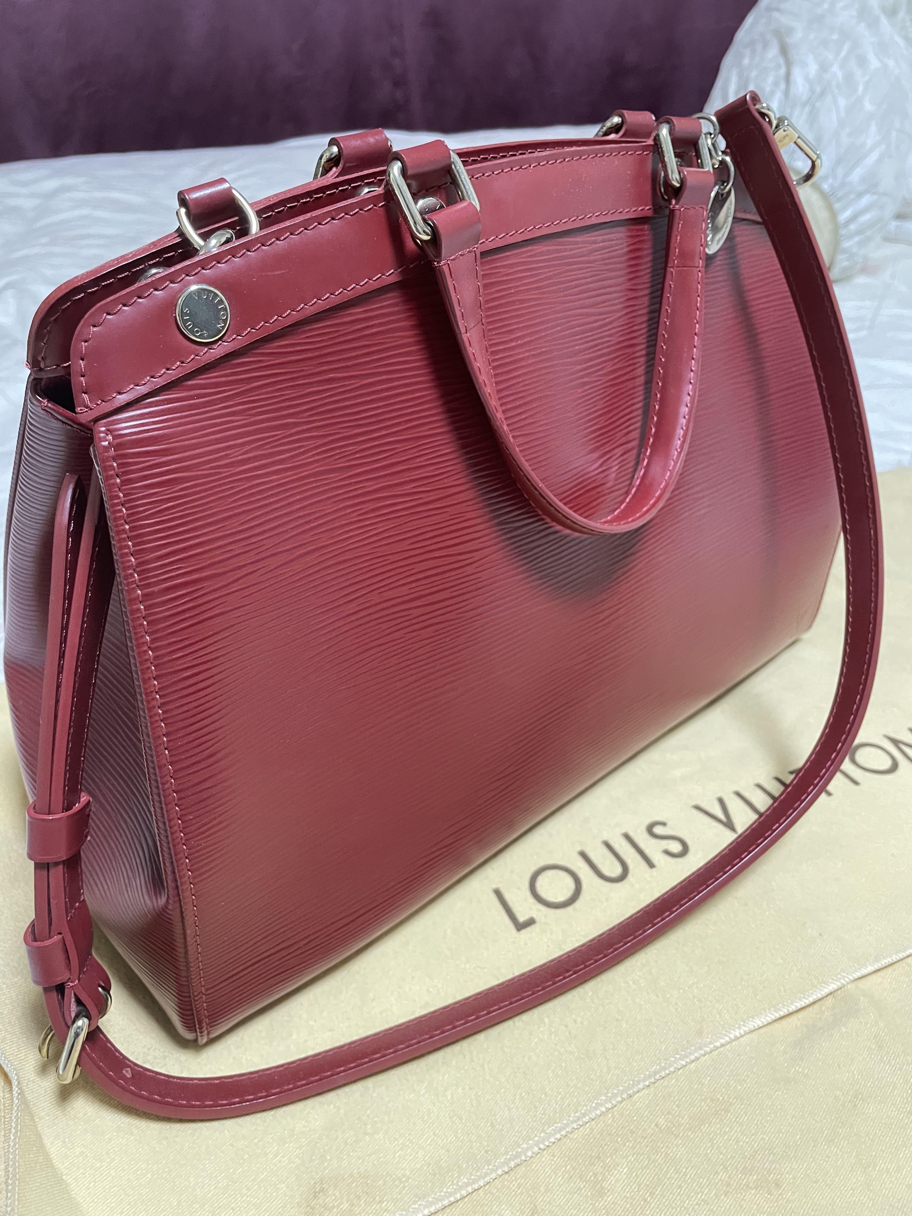 Louis Vuitton Carmine EPI Leather Brea mm Bag