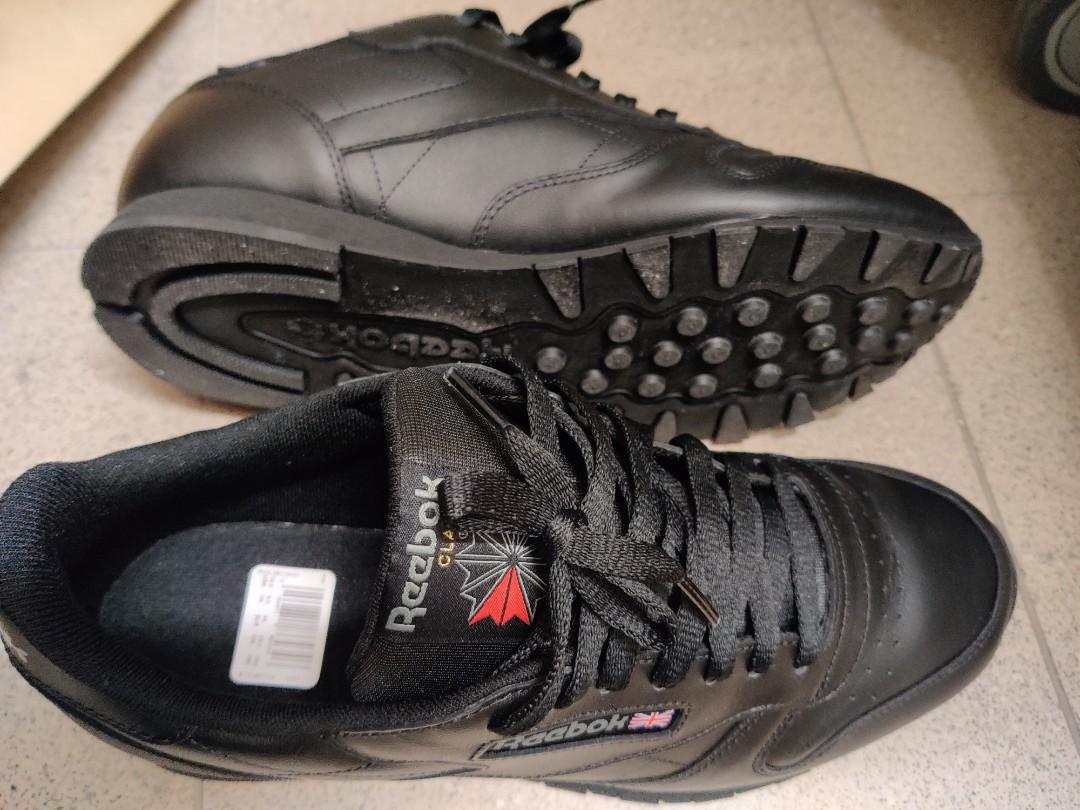 Reebok Classic all black