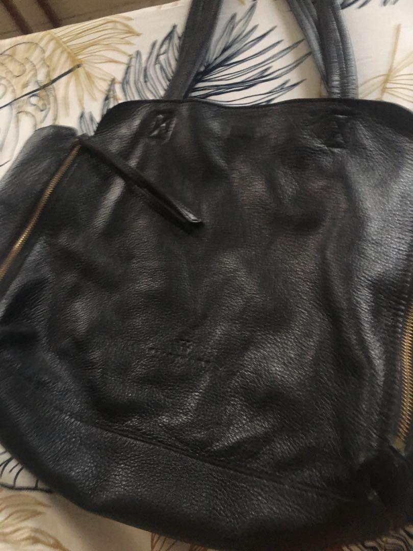 Soft leather bag (Category: Shoulder Bags) located in Bacoor. Submitted by katykit (Listing ID 1075772006, Image 3). Description: Soft leather bag. Seller s favorite. Need to declutter. So many bags already. .