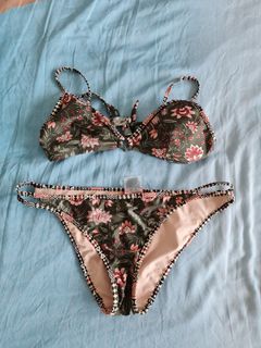 (Category: ) located in . Submitted by kimdicksonn (Listing ID 1075881253, Image 1). Description: .