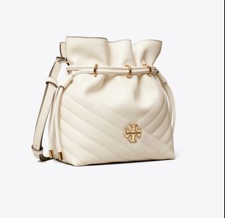 (Category: ) located in . Submitted by swarovski8080 (Listing ID 1075775367, Image 1). Description: .