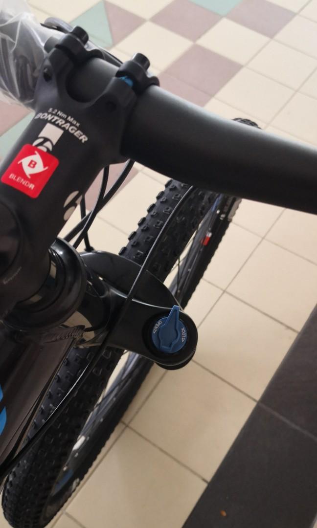 trek marlin 7, frame 17.5 and wheel set 