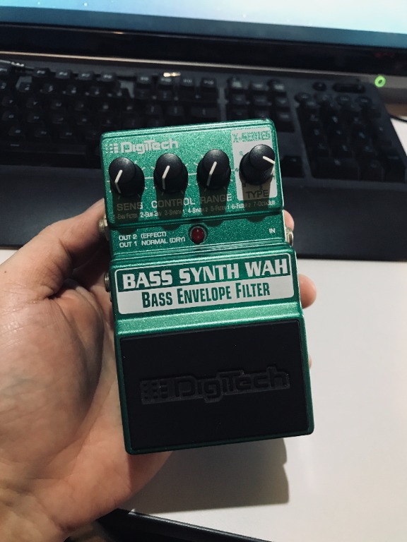 Used Digitech Bass Synth Wah Envelope Filter, Hobbies & Toys