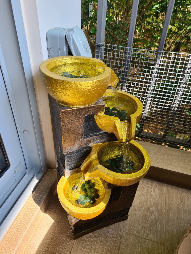 Water fountain, Everything Else on Carousell