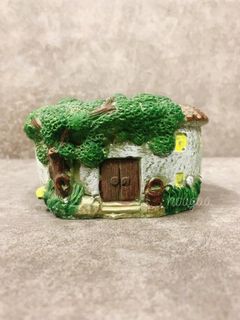 (Category: ) located in . Submitted by hougaa (Listing ID 1076038343, Image 1). Description: .
