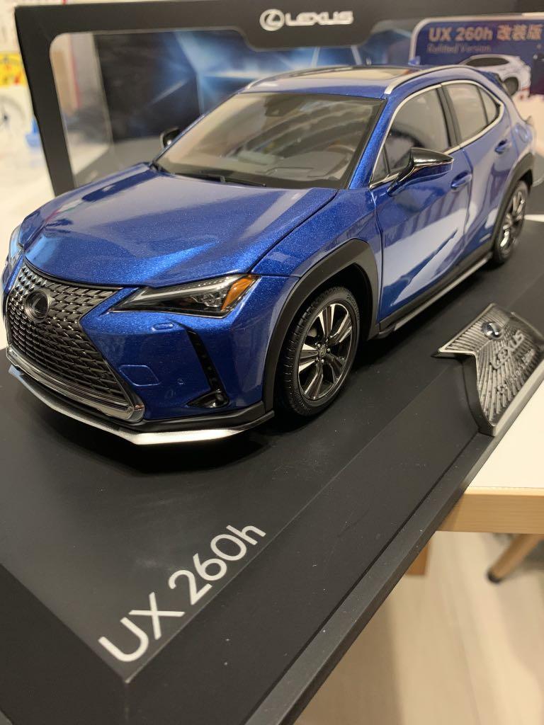 1/18 原廠 Lexus UX260h Collector’s Edition, 興趣及遊戲, 收藏品及紀念品, 明星周邊 Carousell