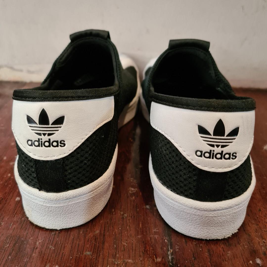 Adidas girls shoes deals size 2