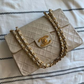 (Category: ) located in . Submitted by chic_gal (Listing ID 1075927335, Image 1). Description: .