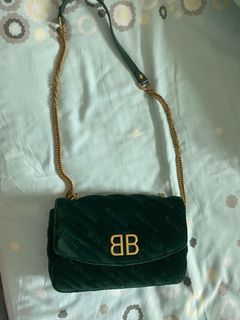 （分類：）位於 。 由 bagsshoesfever 提交（商品編號 1075936037，圖片 1）。簡介： 。