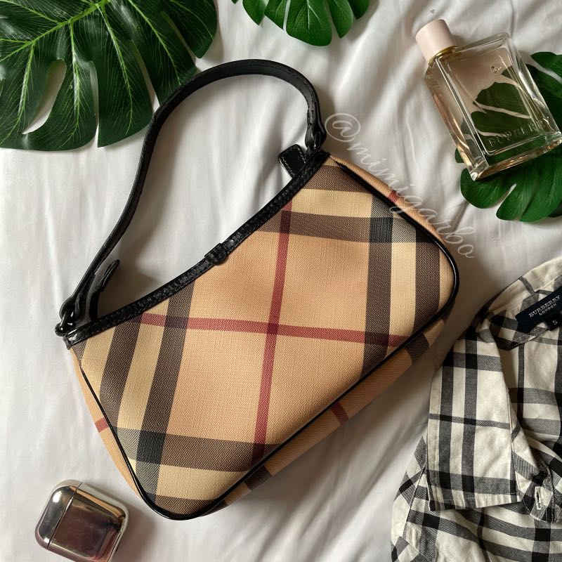 Burberry Nova Check Pochette Baguette Authentic ?, Luxury, Bags & Wallets  on Carousell