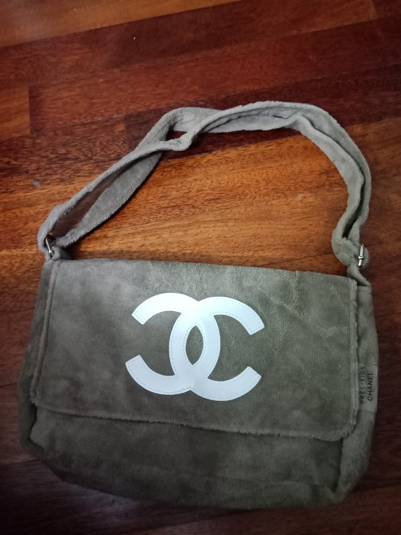 Chanel vip towel sale bag