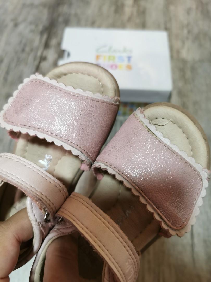 clark pink sandals