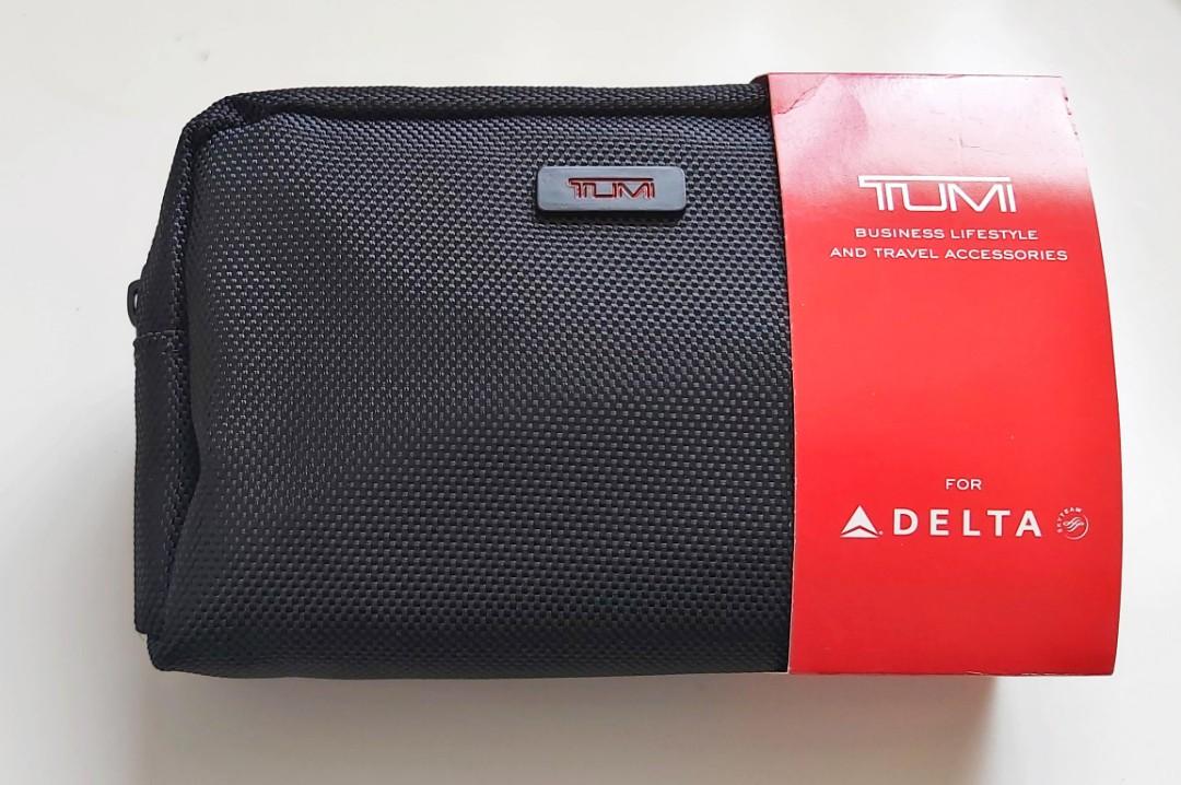 Delta x Tumi Travel Kit, 興趣及遊戲, 旅行, 旅遊 旅行必需品及用品 Carousell