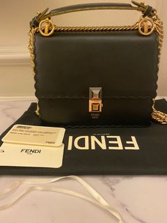 （分類：）位於 。 由 hks.collection 提交（商品編號 1075941939，圖片 1）。簡介： 。
