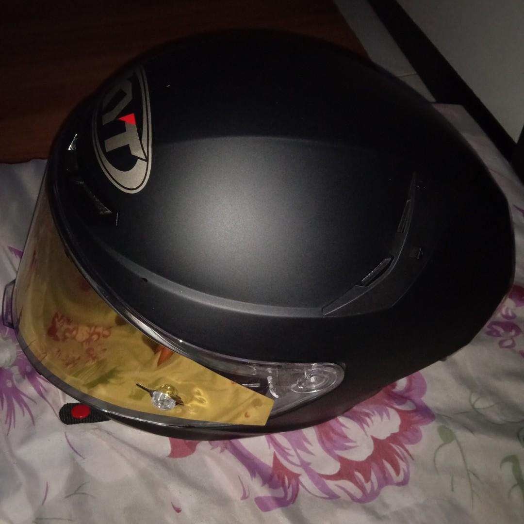 Helm kyt tt course blackdoff, Motor di 