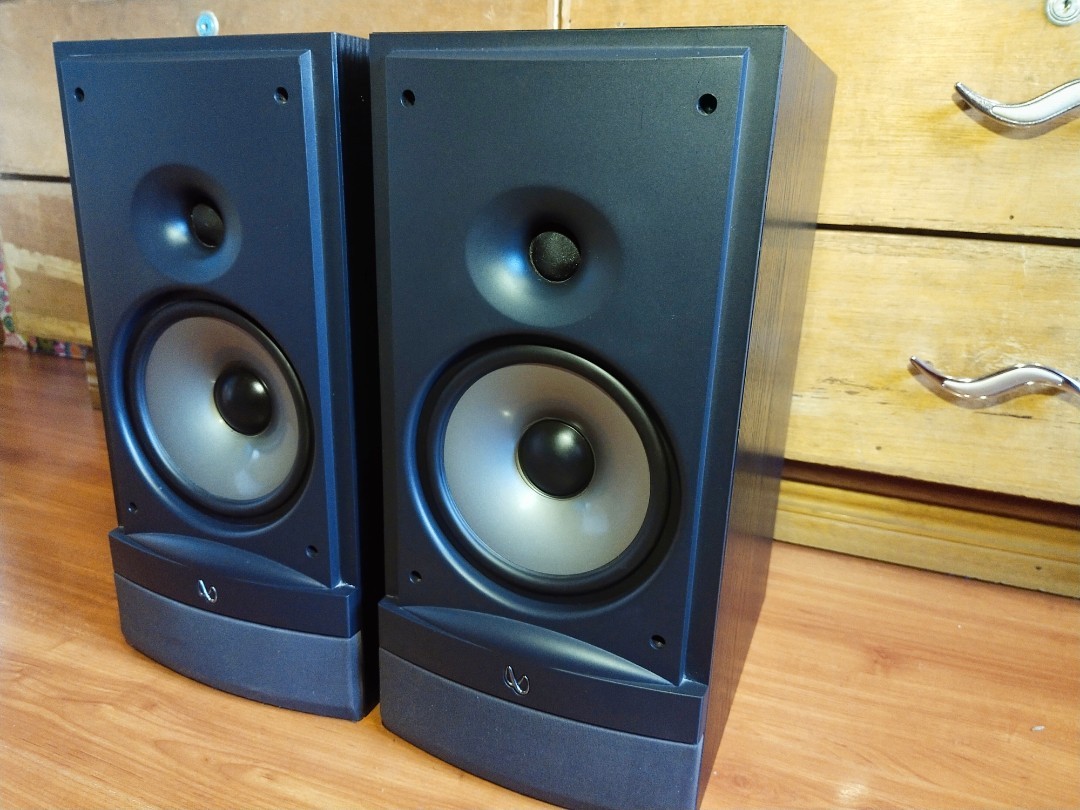 INFINITY RS3 BOOKSHELVE SPEAKER Audio Other Audio Equipment on