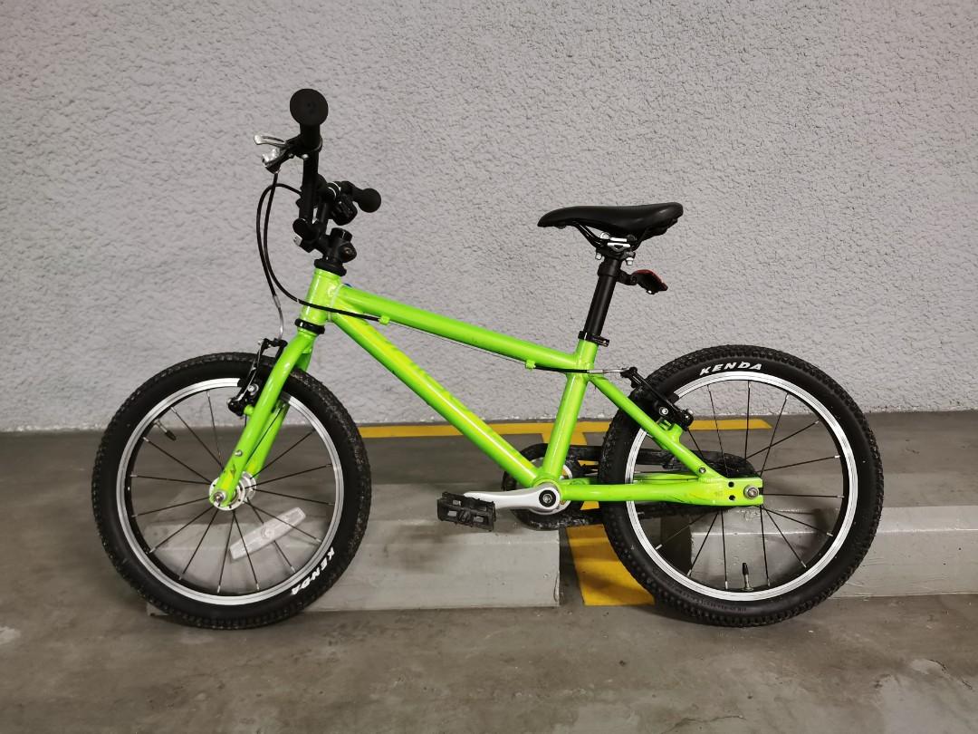 Islabike CNOC 16 kid s starter bike weighs just 5.6kg only one in Spore