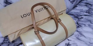 (Category: ) located in . Submitted by lhetsshop (Listing ID 1076040969, Image 1). Description: .