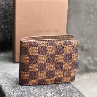 (Category: ) located in . Submitted by sgloots.sg (Listing ID 1075935277, Image 1). Description: .