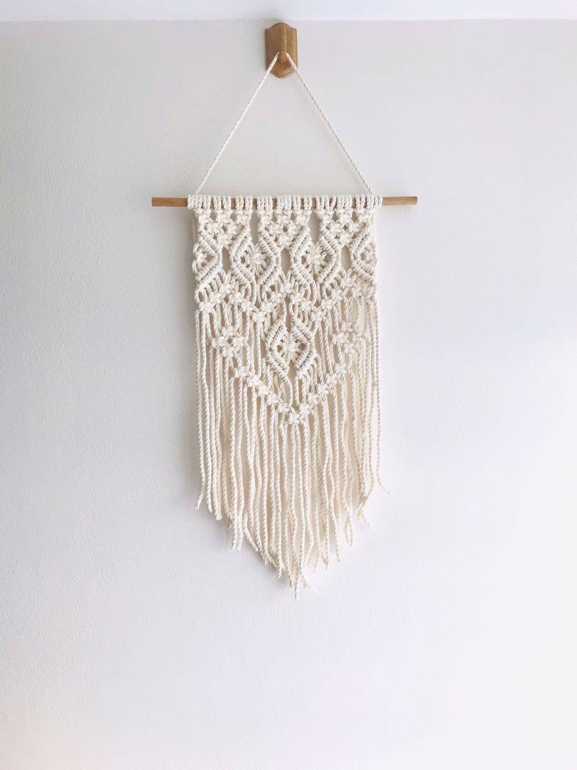 Macrame Wall Hanging (Category: Wall Decor) located in Quezon City. Submitted by loveworn (Listing ID 1075989175, Image 2). Description: .