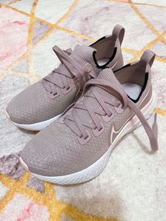 （分類：）位於 。 由 shopaholyc 提交（商品編號 1076017477，圖片 1）。簡介： 。