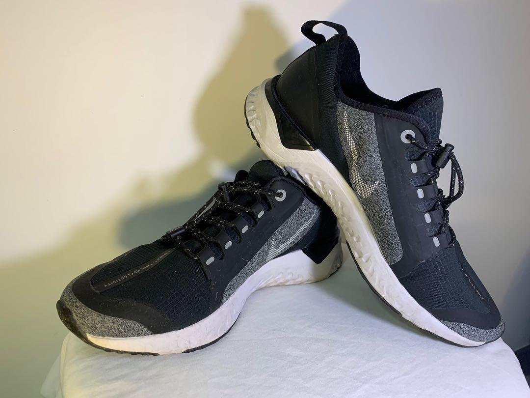 Nike odyssey react waterproof hotsell