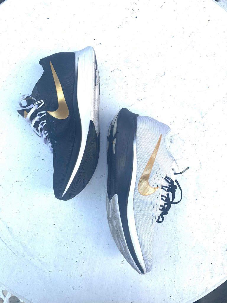 Nike zoom fly mismatched hotsell