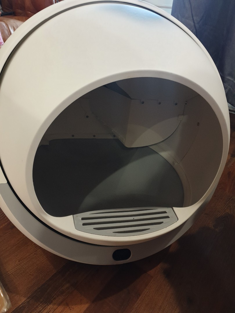 Petree Robot Litter, Pet Supplies, Homes & Other Pet Accessories on Carousell