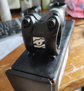 （分類：）位於 。 由 supersenior 提交（商品編號 1075962902，圖片 1）。簡介： 。